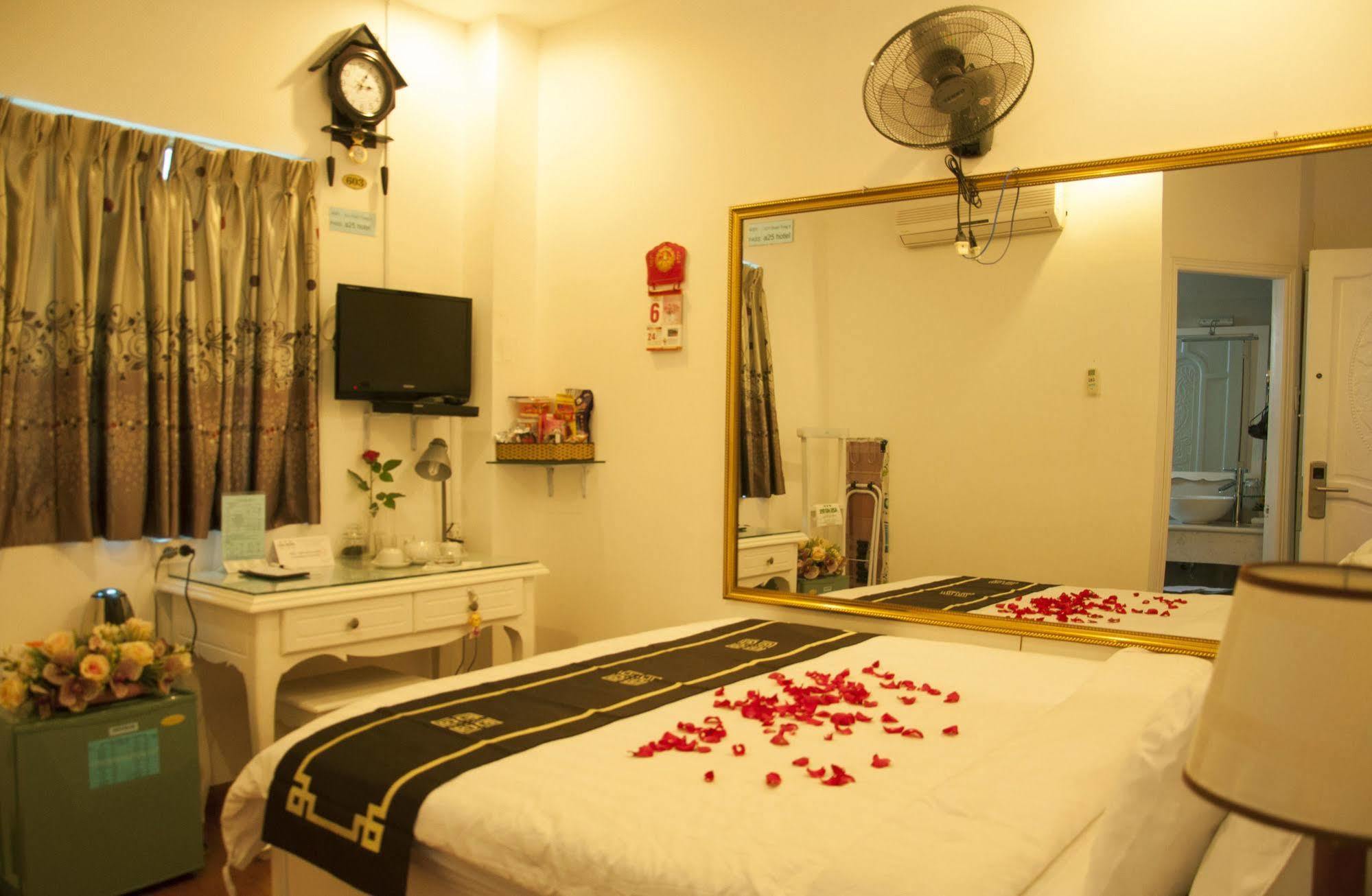 A25 Hotel - 274 De Tham Ho Chi Minh Zewnętrze zdjęcie